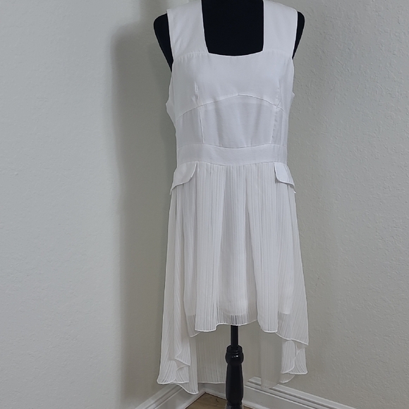 W118 by Walter Baker Dresses & Skirts - W118 by Walter Baker White High Low Dress Sumnery Party Vacation Size Large